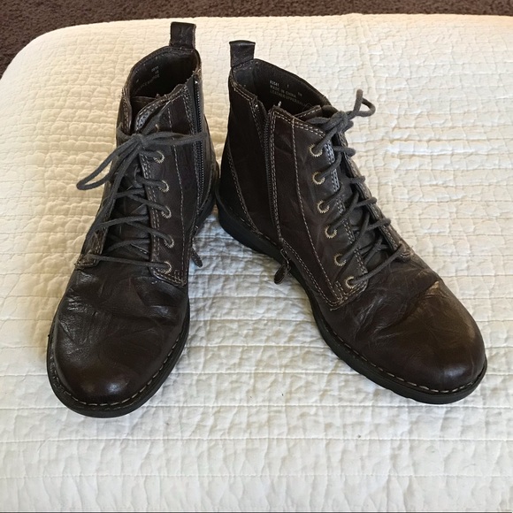 clarks nikki north ankle boots